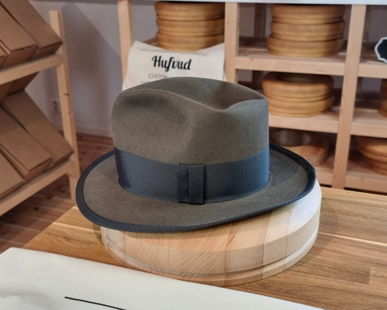 ABRAMS &#39;Thin Man 1936&#39; | BEAVER FIFTY | OLIVE GREEN COLOR | SIZE 59, US 7 3/8