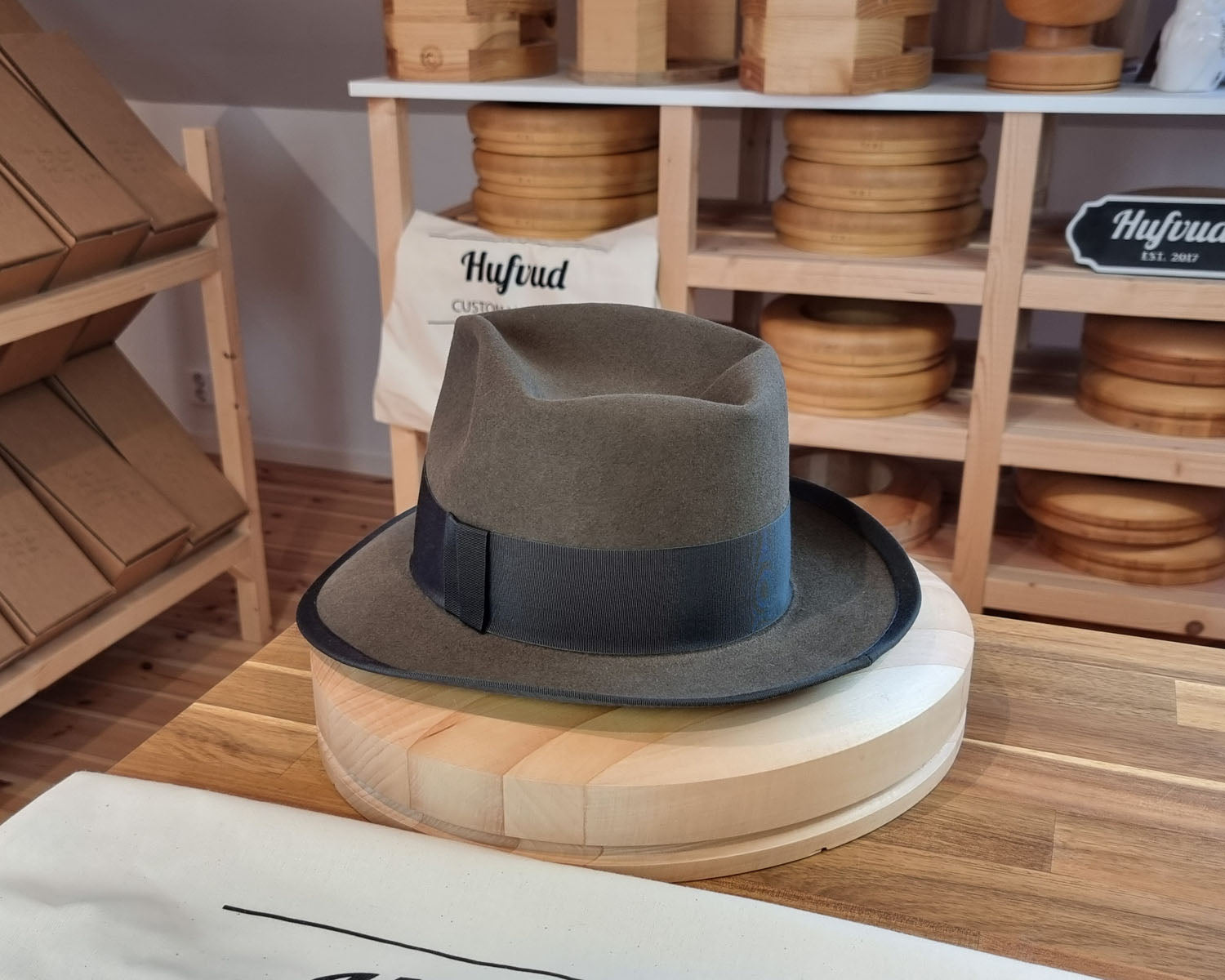 ABRAMS &#39;Thin Man 1936&#39; | BEAVER FIFTY | OLIVE GREEN COLOR | SIZE 59, US 7 3/8