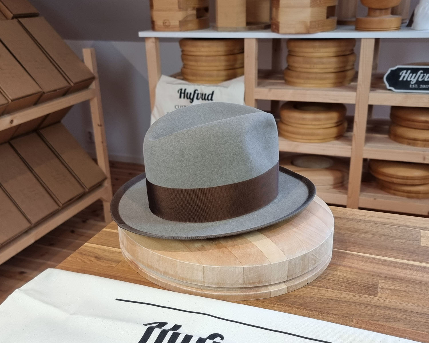CAGNEY FEDORA | BEAVER FIFTY | STONE COLOR | SIZE 59, US 7 3/8