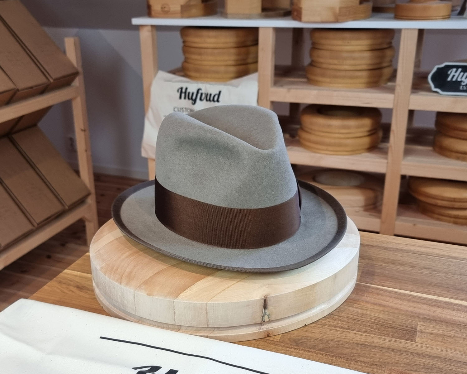 CAGNEY FEDORA | BEAVER FIFTY | STONE COLOR | SIZE 59, US 7 3/8