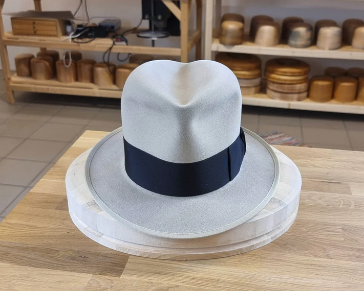 CAGNEY FEDORA | 100X BEAVER | SILVERBELLY COLOR | BOUND BRIM EDGE | SIZE 59, US 7 3/8 | 50% Deposit