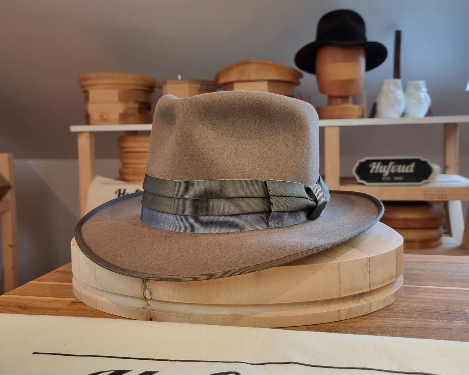 BOGART FEDORA | BEAVER FIFTY | WHISKEY COLOR | SIZE 60, US 7 1/2 - Hufvud