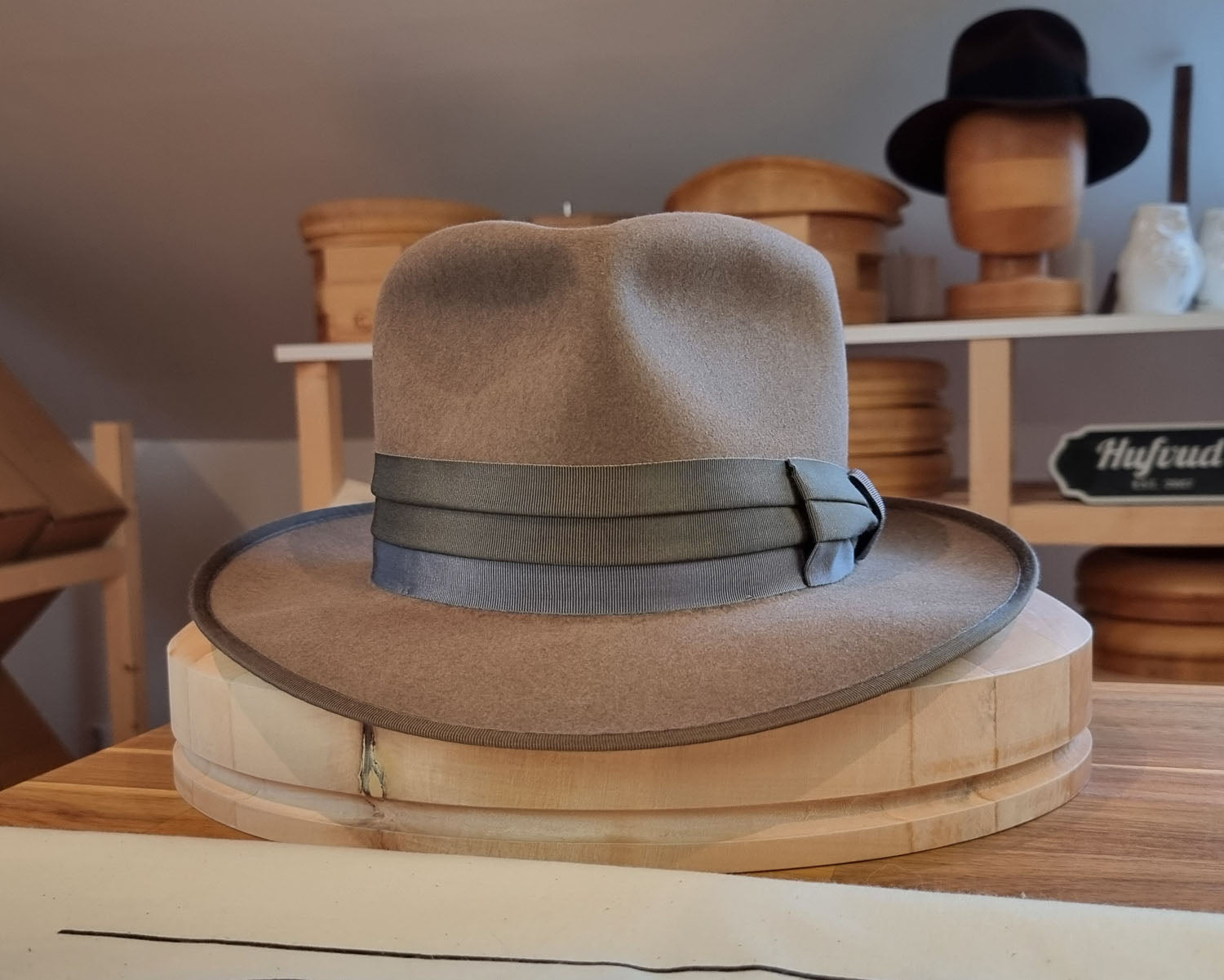 BOGART FEDORA | BEAVER FIFTY | WHISKEY COLOR | SIZE 60, US 7 1/2 - Hufvud