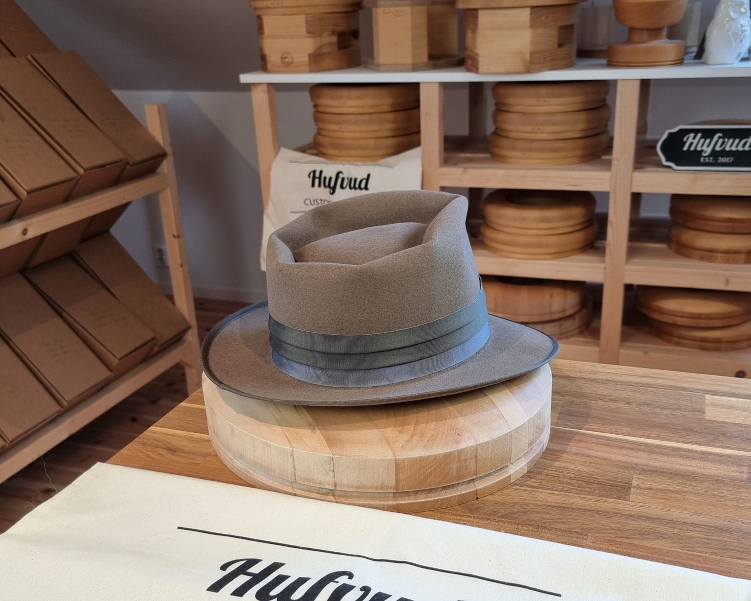 BOGART FEDORA | BEAVER FIFTY | WHISKEY COLOR | SIZE 60, US 7 1/2 - Hufvud