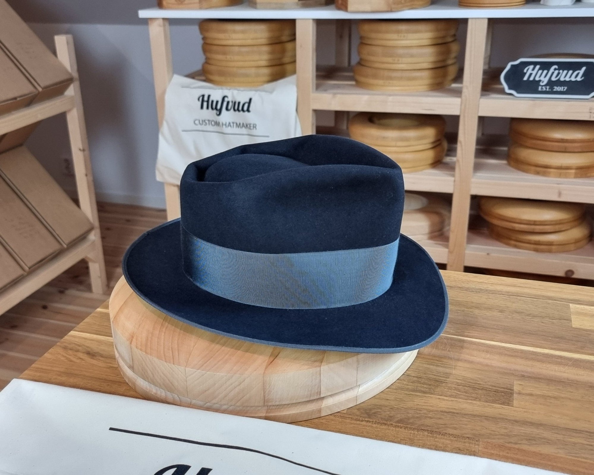 BOGART FEDORA | BEAVER HUNDRED | DARK NAVY BLUE COLOR | SIZE 59, US 7 3/8 - Hufvud