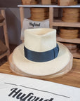 BOGART FEDORA | HAND WOVEN ECUADORIAN STRAW | NATURAL COLOR | CUENCA GRADE EIGHT | SIZE 60, US 7 1/2 - Hufvud