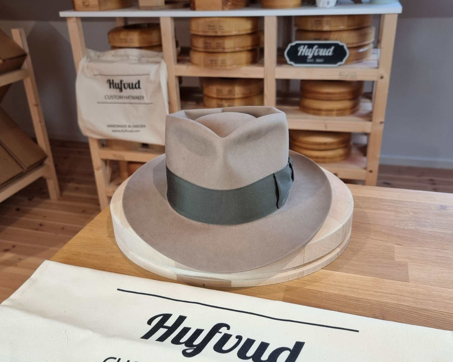 BOGART FEDORA | LIMITED EDITION | BEAVER HUNDRED | FAWN COLOR | SIZE 59, US 7 3/8