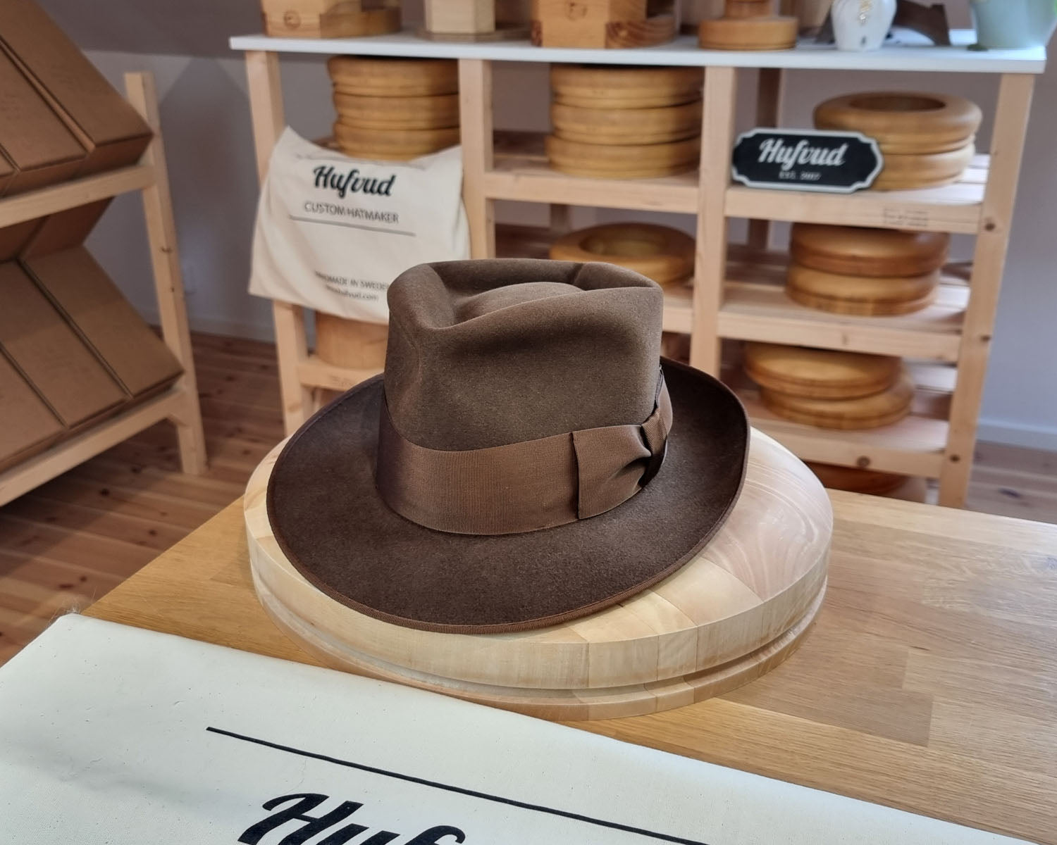 BOGART Maltese Falcon Crease FEDORA | SABLE BROWN COLOR | 30X BEAVER BLEND | SIZE 56, US 7 - Hufvud