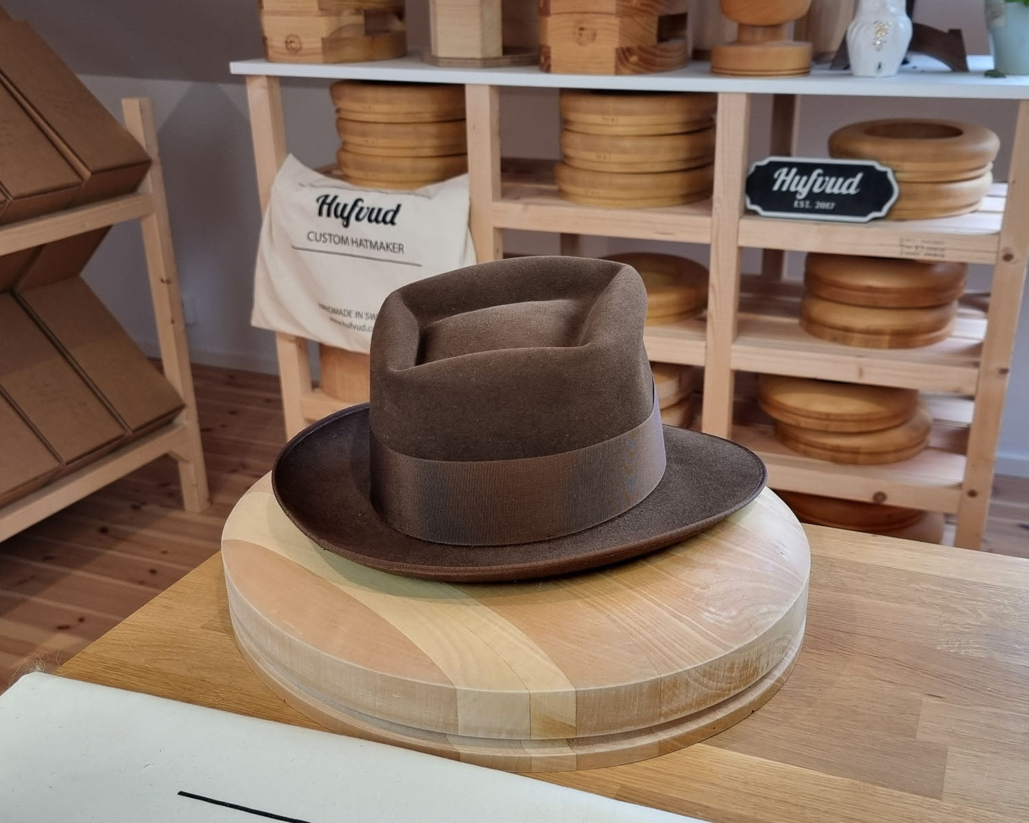 BOGART Maltese Falcon Crease FEDORA | SABLE BROWN COLOR | 30X BEAVER BLEND | SIZE 56, US 7 - Hufvud