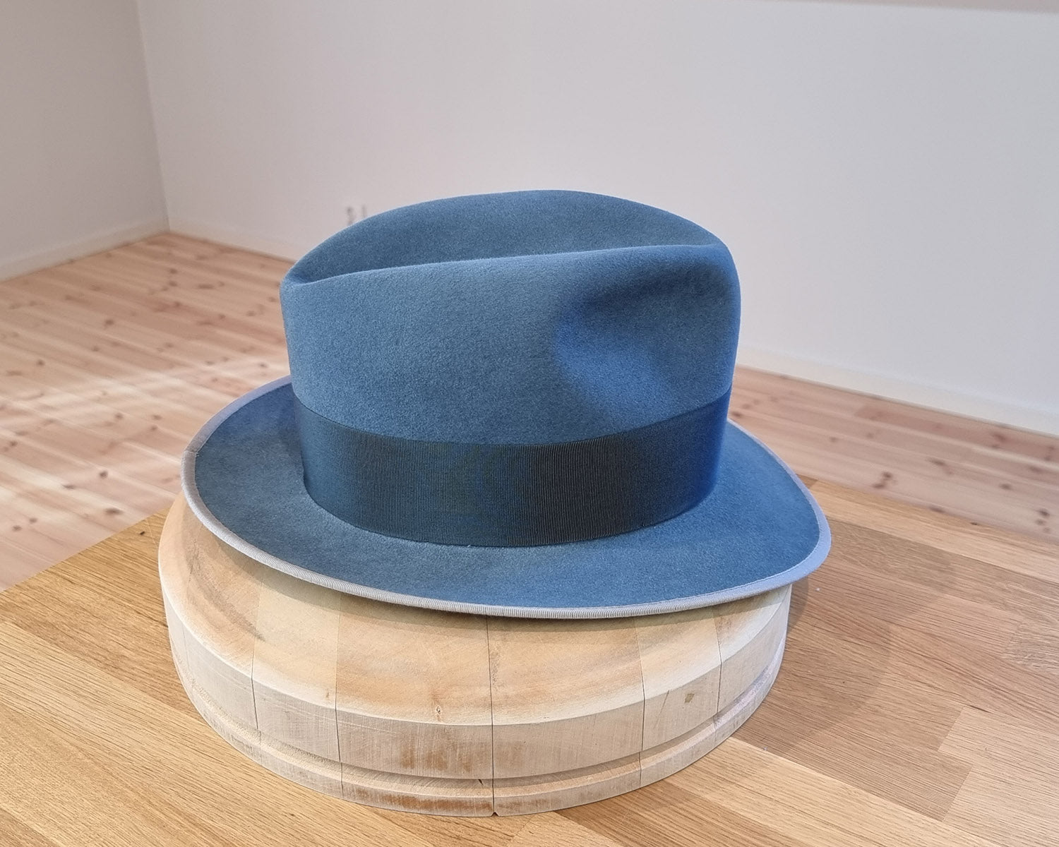 CAGNEY FEDORA | 100X NUTRIA | COBALT COLOR | SIZE 60, US 7 1/2