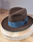 CAGNEY FEDORA | 30X BEAVER BLEND | SABLE BROWN | SIZE 60, US 7 1/2
