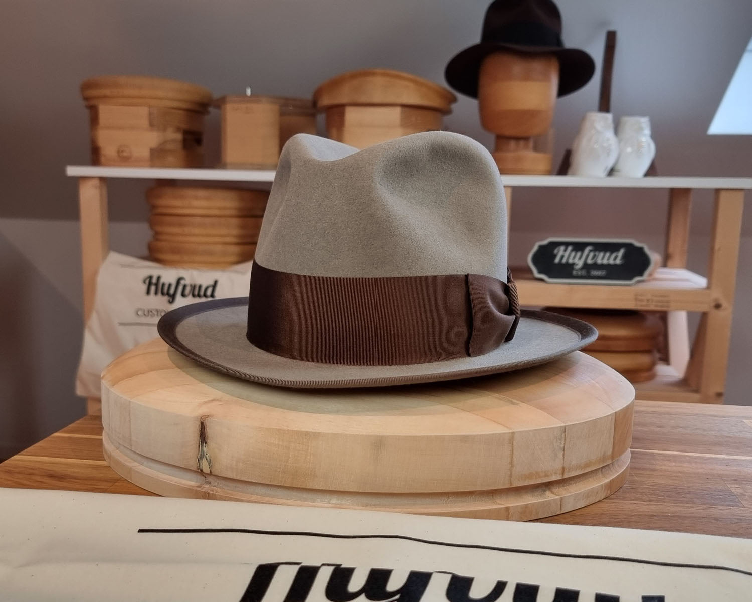 CAGNEY FEDORA | BEAVER FIFTY | STONE COLOR | SIZE 59, US 7 3/8 - Hufvud