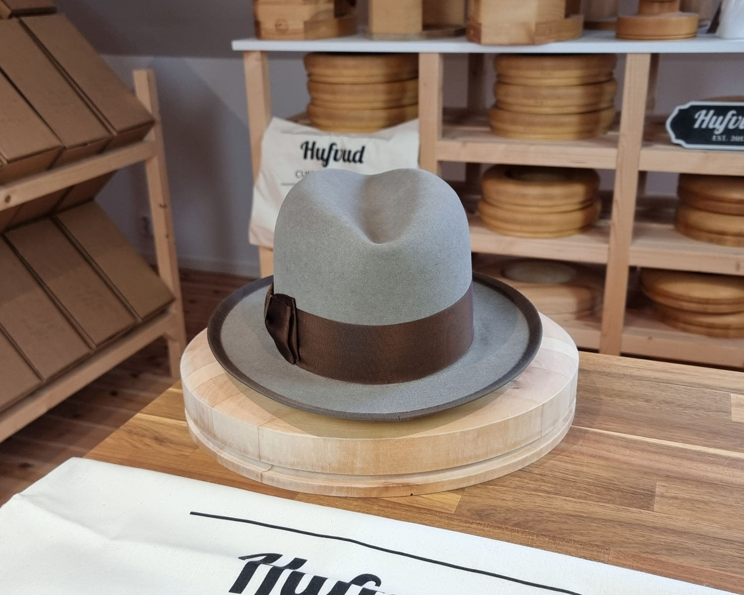 CAGNEY FEDORA | BEAVER FIFTY | STONE COLOR | SIZE 59, US 7 3/8 - Hufvud