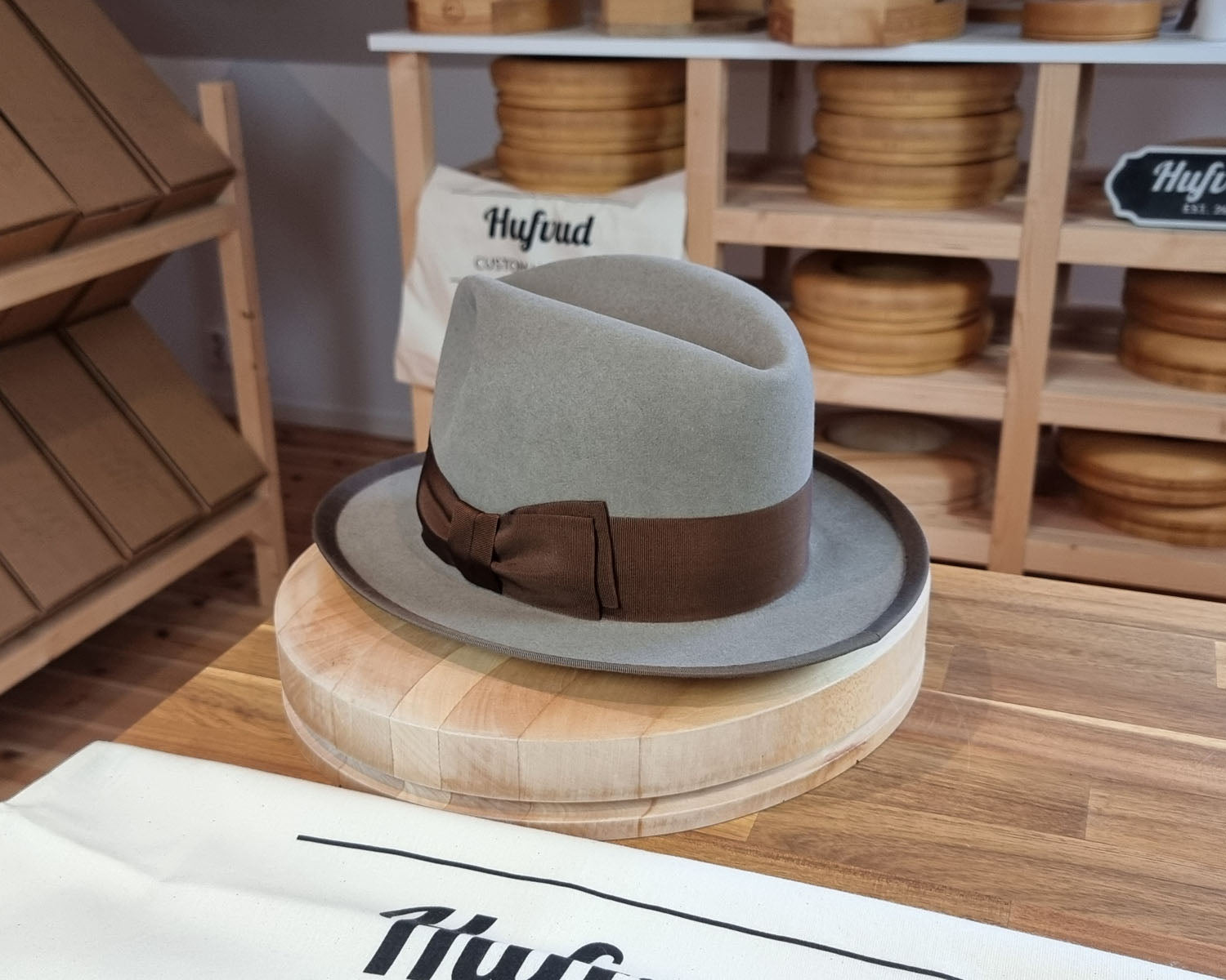 CAGNEY FEDORA | BEAVER FIFTY | STONE COLOR | SIZE 59, US 7 3/8 - Hufvud