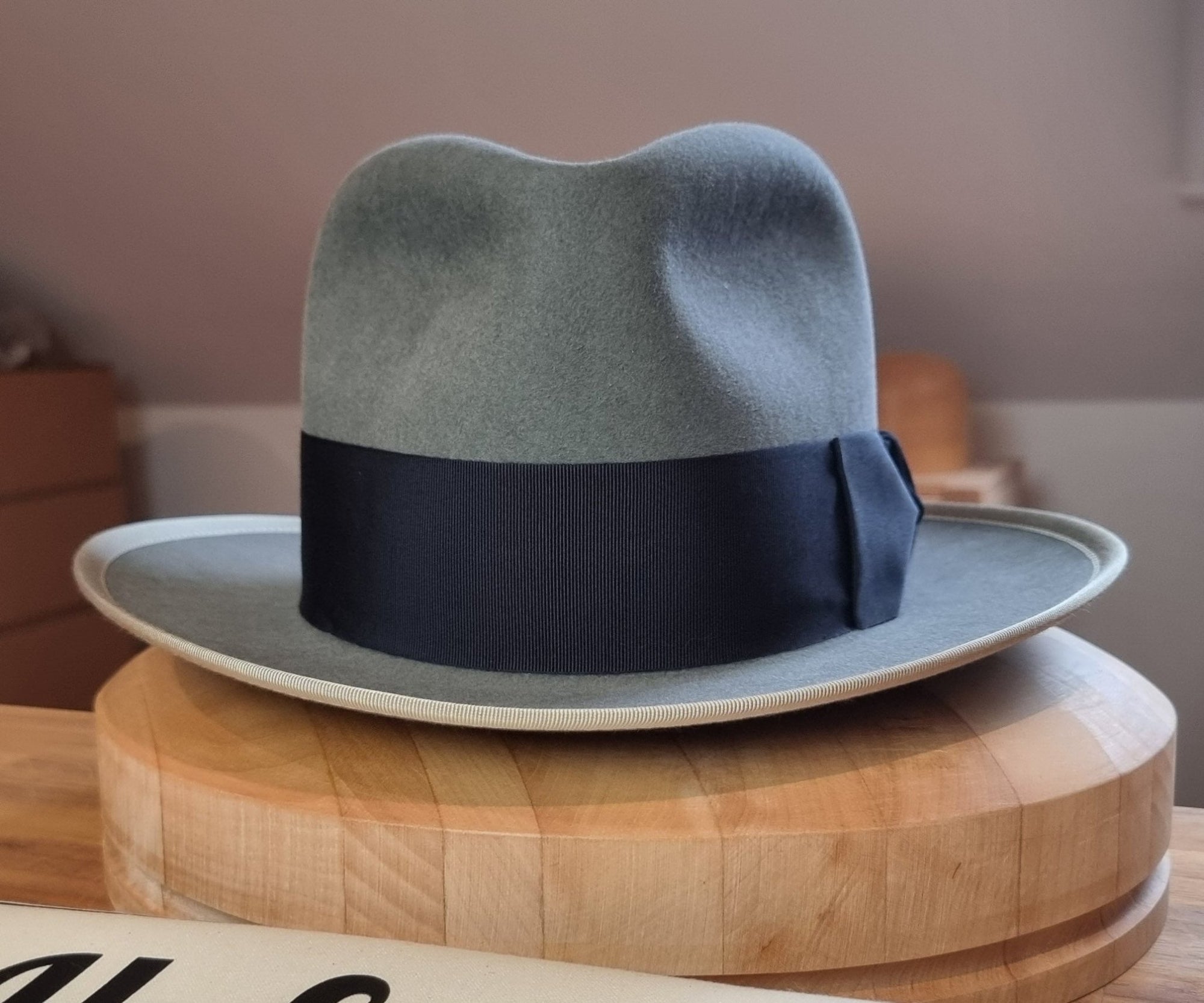 CAGNEY FEDORA | RABBIT & HARE DELUXE BLEND | EMERALD GRAY COLOR | MULTIPLE SIZES AVAILABLE - Hufvud