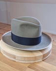 CAGNEY FEDORA | STONE COLOR | 50X BEAVER BLEND | SIZE 61, US 7 5/8