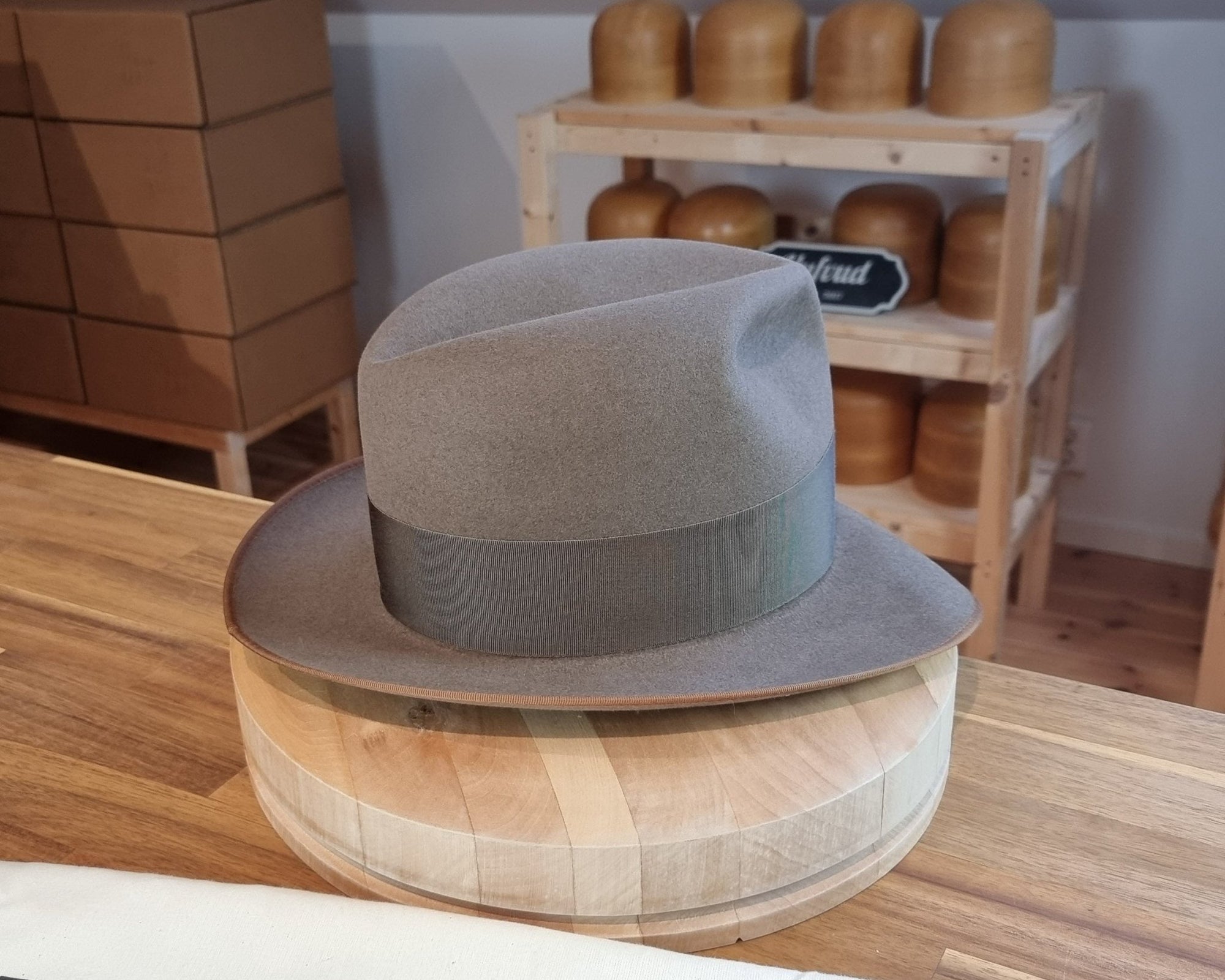 EINAR FEDORA | BEAVER FIFTY | MULTIPLE SIZES AVAILABLE - Hufvud