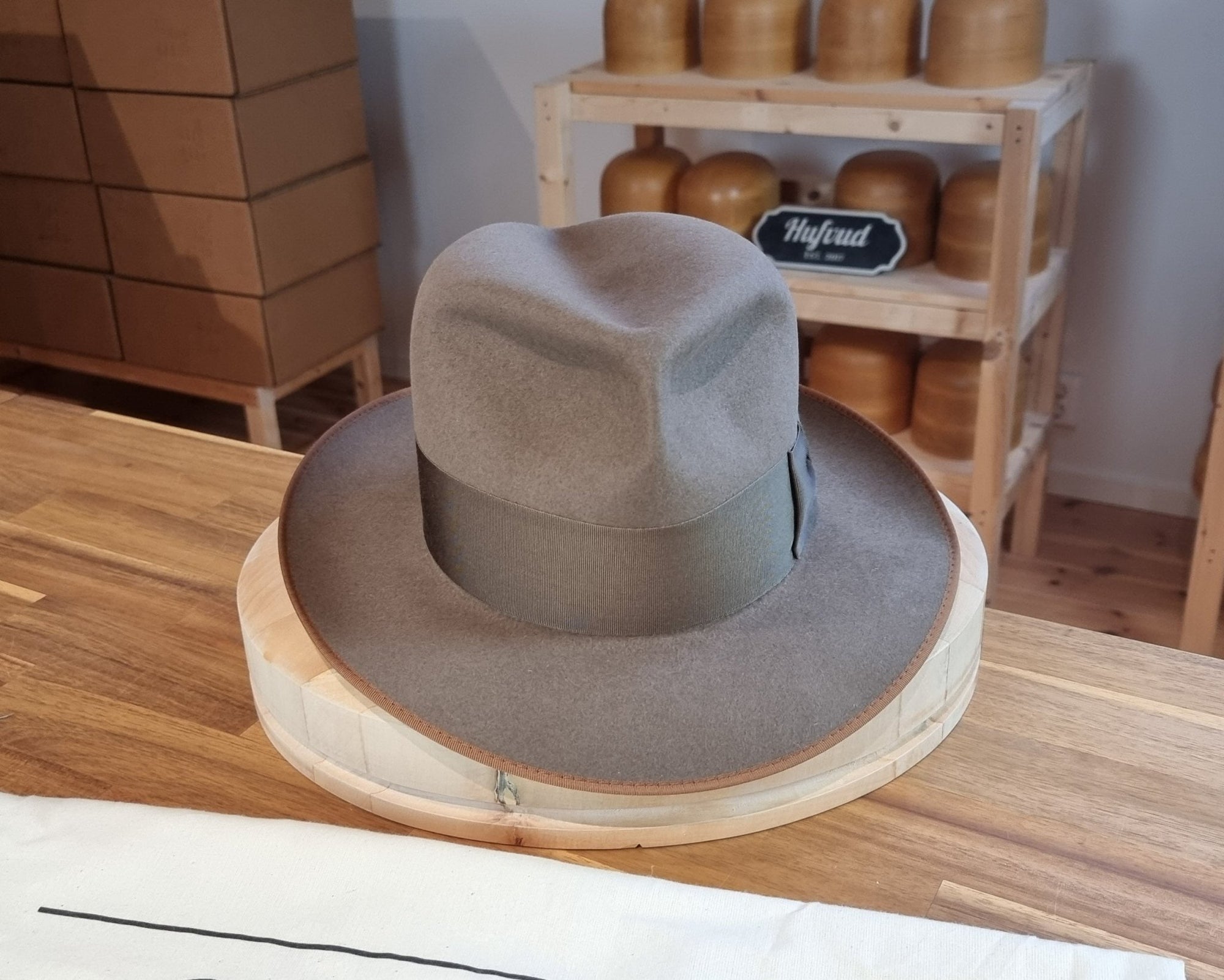 EINAR FEDORA | BEAVER FIFTY | MULTIPLE SIZES AVAILABLE - Hufvud