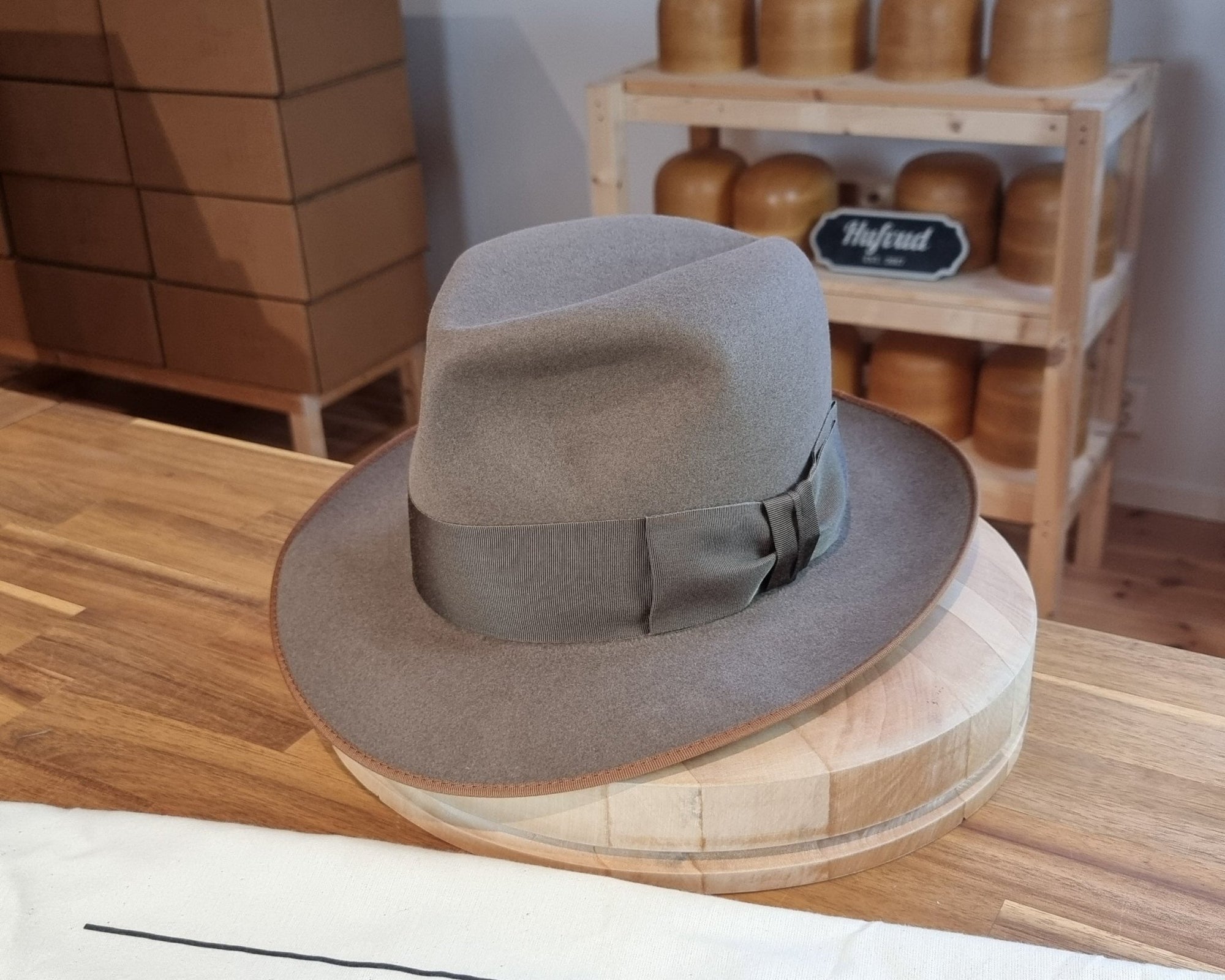 EINAR FEDORA | BEAVER FIFTY | MULTIPLE SIZES AVAILABLE - Hufvud