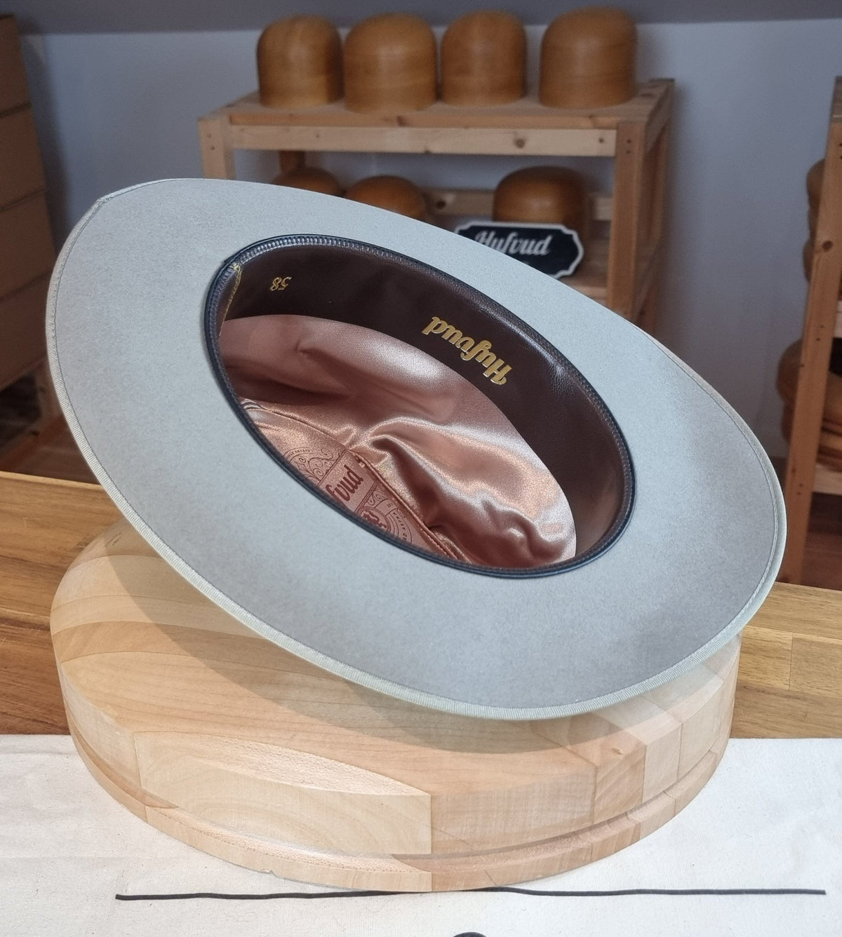 FLOKI FEDORA | BEAVER FIFTY BLEND | DOVE GRAY COLOR | MULTIPLE SIZES AVAILABLE - Hufvud