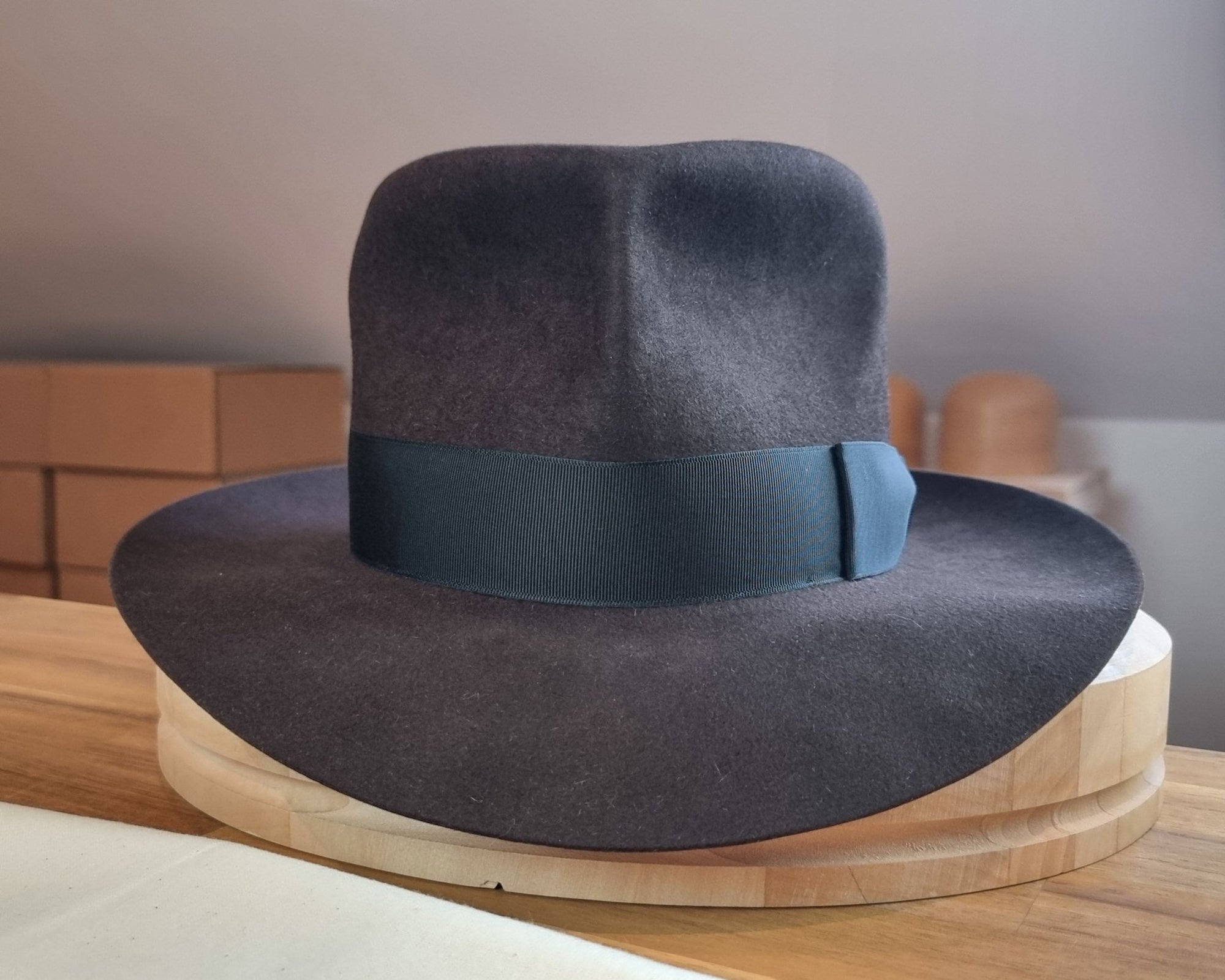 LEIFUR Adventure FEDORA | BEAVER HUNDRED | DARK BROWN COLOR LIMITED EDITION | WESTERN WEIGHT | SIZE 59, US 7 3/8 - Hufvud