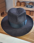 LEIFUR Adventure FEDORA | BEAVER HUNDRED | DARK BROWN COLOR LIMITED EDITION | WESTERN WEIGHT | SIZE 59, US 7 3/8 - Hufvud