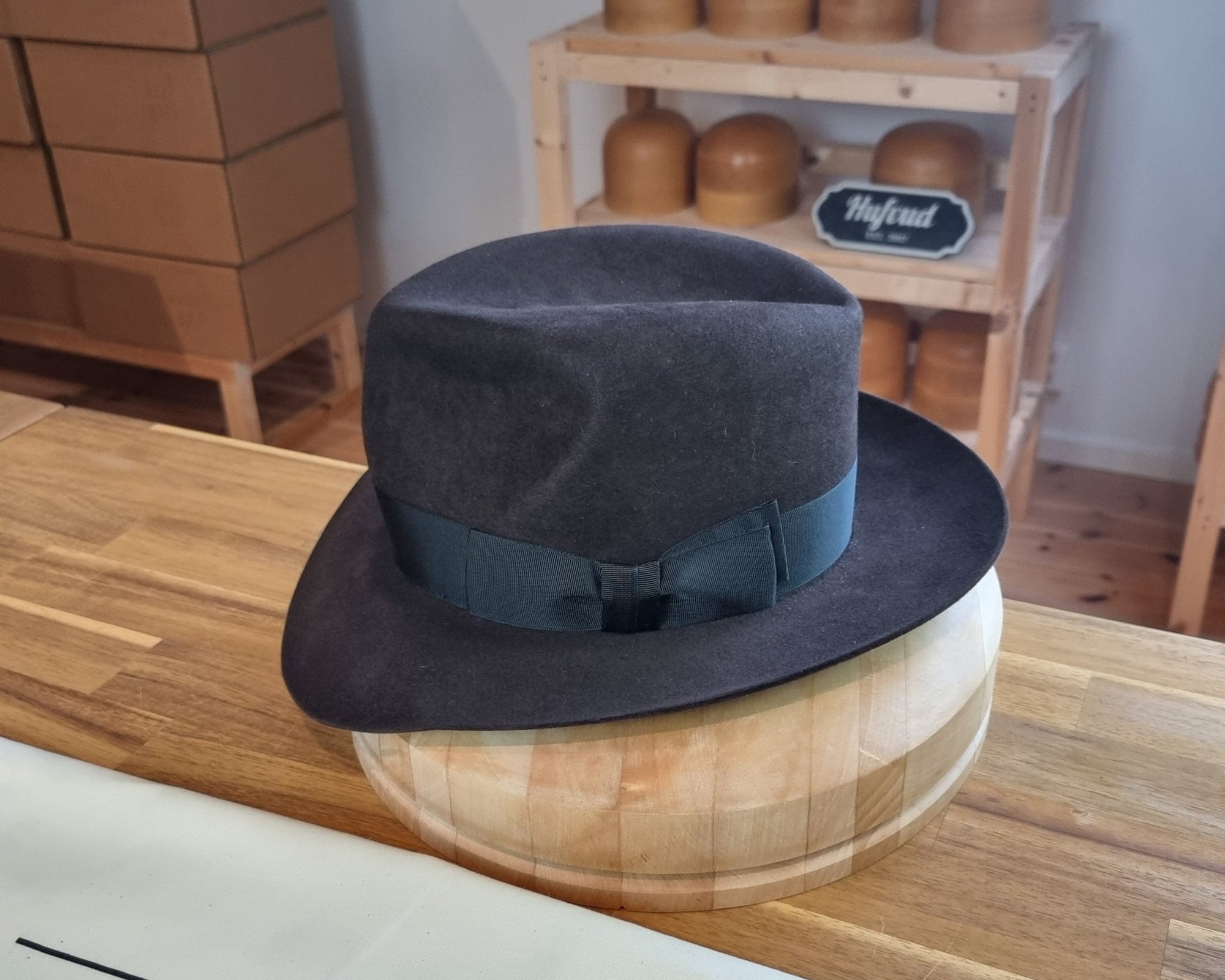 LEIFUR Adventure FEDORA | BEAVER HUNDRED | DARK BROWN COLOR LIMITED EDITION | WESTERN WEIGHT | SIZE 59, US 7 3/8 - Hufvud
