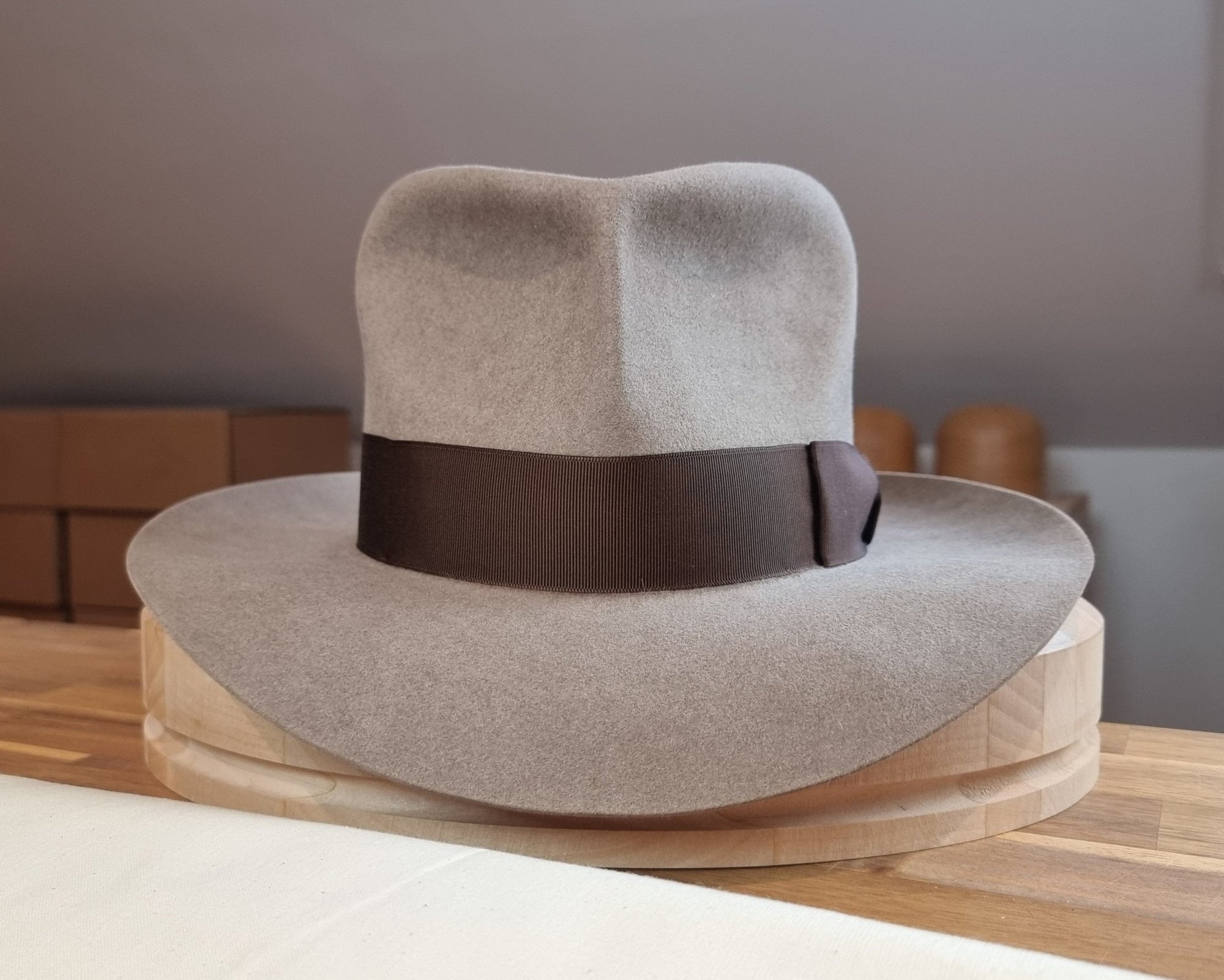 LEIFUR Adventure FEDORA | BEAVER HUNDRED | NATURAL COLOR LIMITED EDITION | WESTERN WEIGHT | SIZE 58, US 7 1/4 - Hufvud
