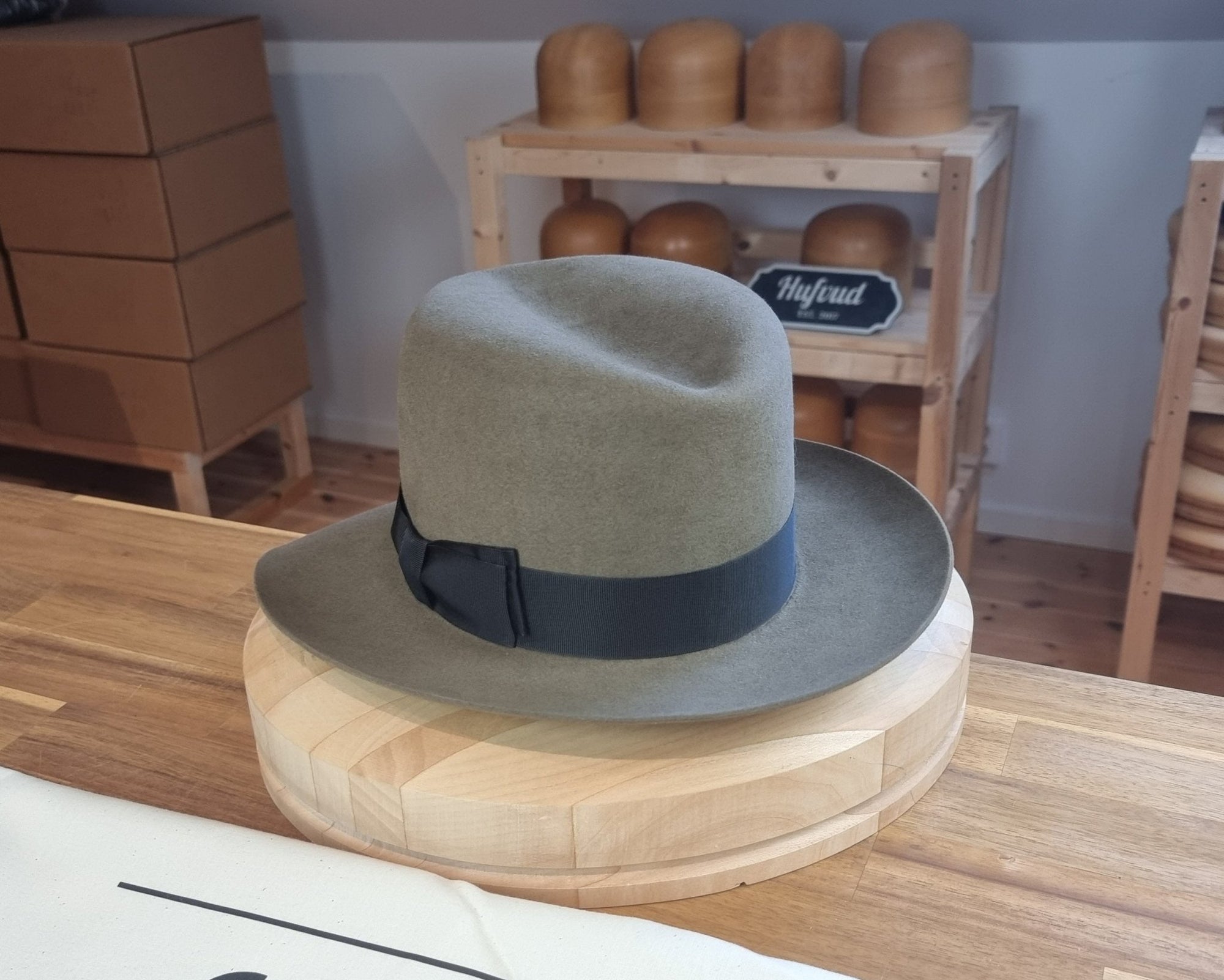 LEIFUR Adventure FEDORA | BEAVER HUNDRED | PECAN COLOR LIMITED EDITION | WESTERN WEIGHT | SIZE 58, US 7 1/4 - Hufvud