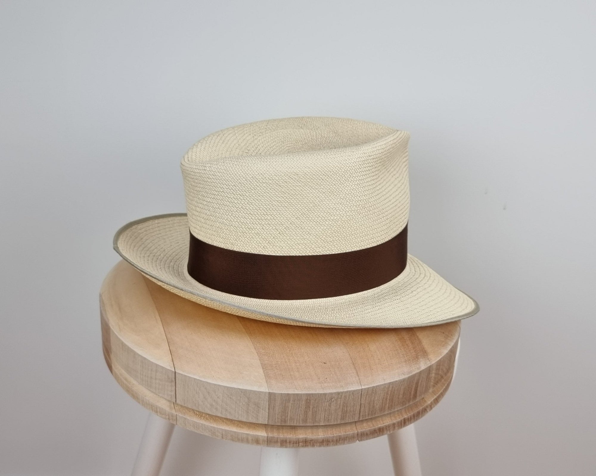 LEIFUR FEDORA | HAND WOVEN ECUADORIAN STRAW | NATURAL COLOR | SIZE 60, US 7 1/2