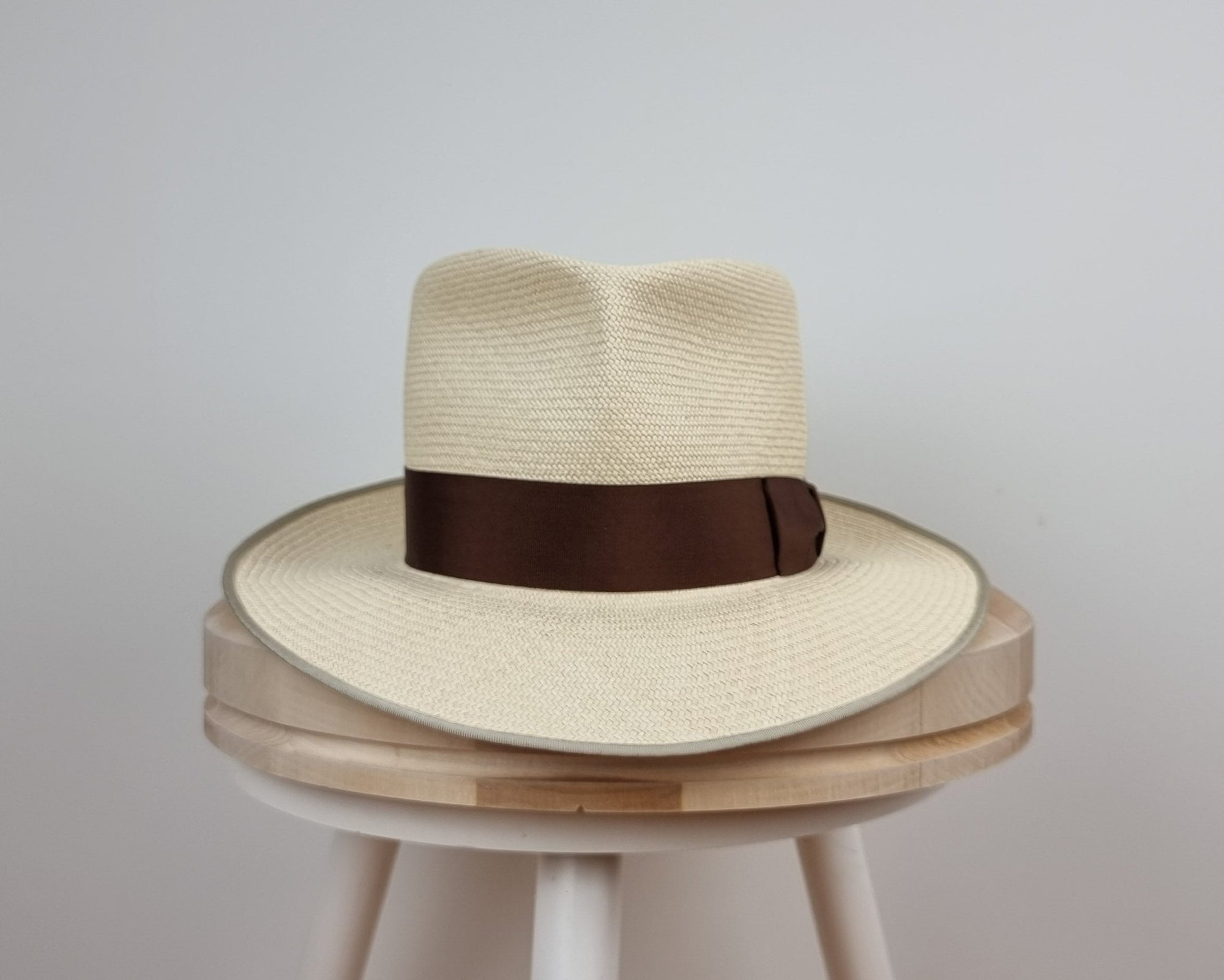 LEIFUR FEDORA | HAND WOVEN ECUADORIAN STRAW | NATURAL COLOR | SIZE 60, US 7 1/2