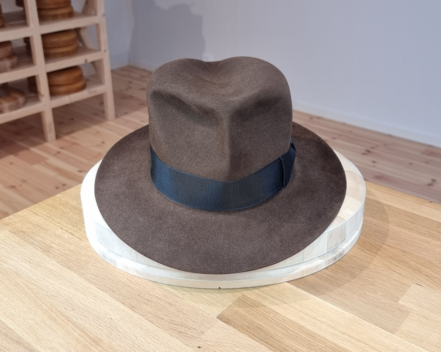 LEIFUR Lucky FEDORA | 50X BEAVER BLEND | SABLE BROWN | SIZE 58, US 7 1/4