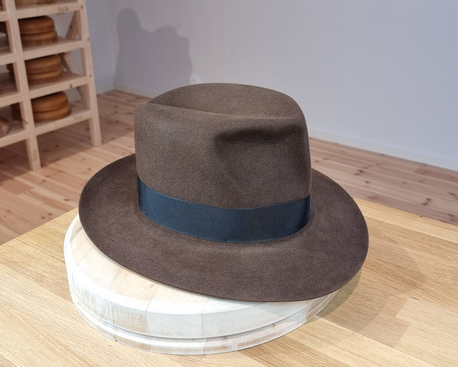 LEIFUR Lucky FEDORA | 50X BEAVER BLEND | SABLE BROWN | SIZE 59, US 7 3/8