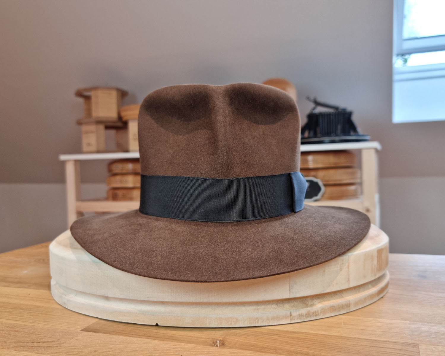 LEIFUR Lucky FEDORA | 50X BEAVER BLEND | SABLE BROWN | SIZE 59, US 7 3/8