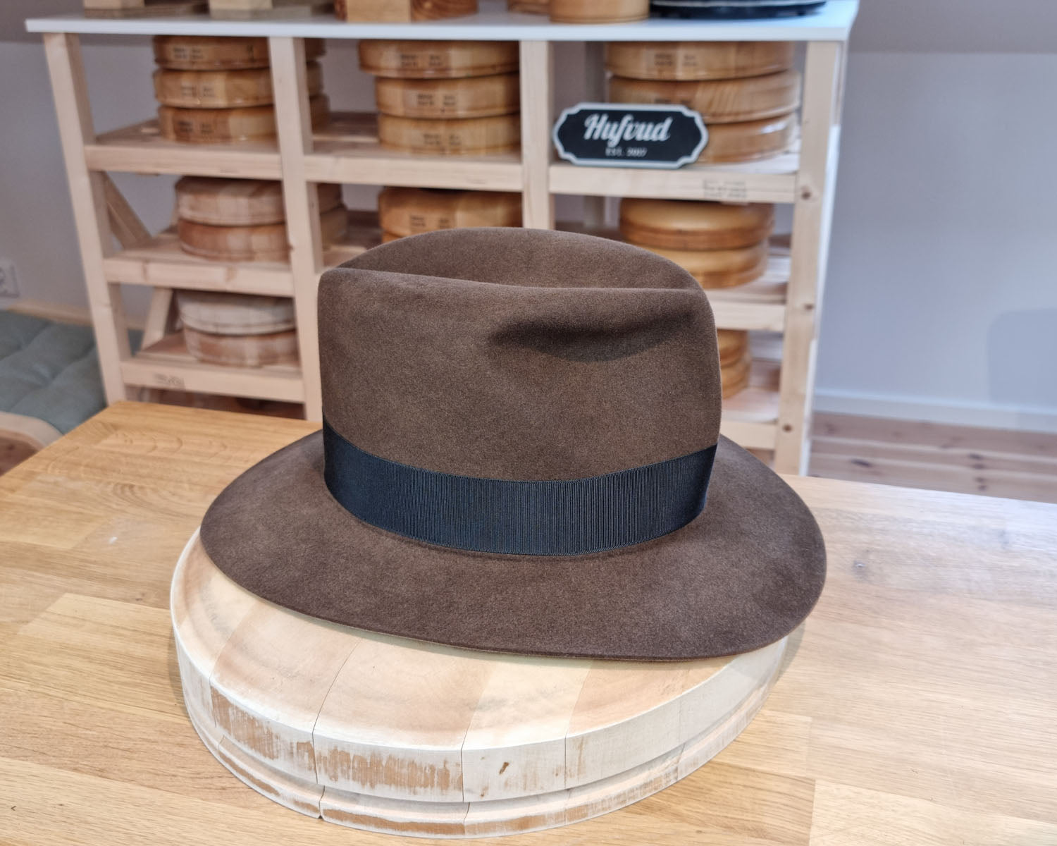 LEIFUR Lucky FEDORA | 50X BEAVER BLEND | SABLE BROWN | SIZE 59, US 7 3/8