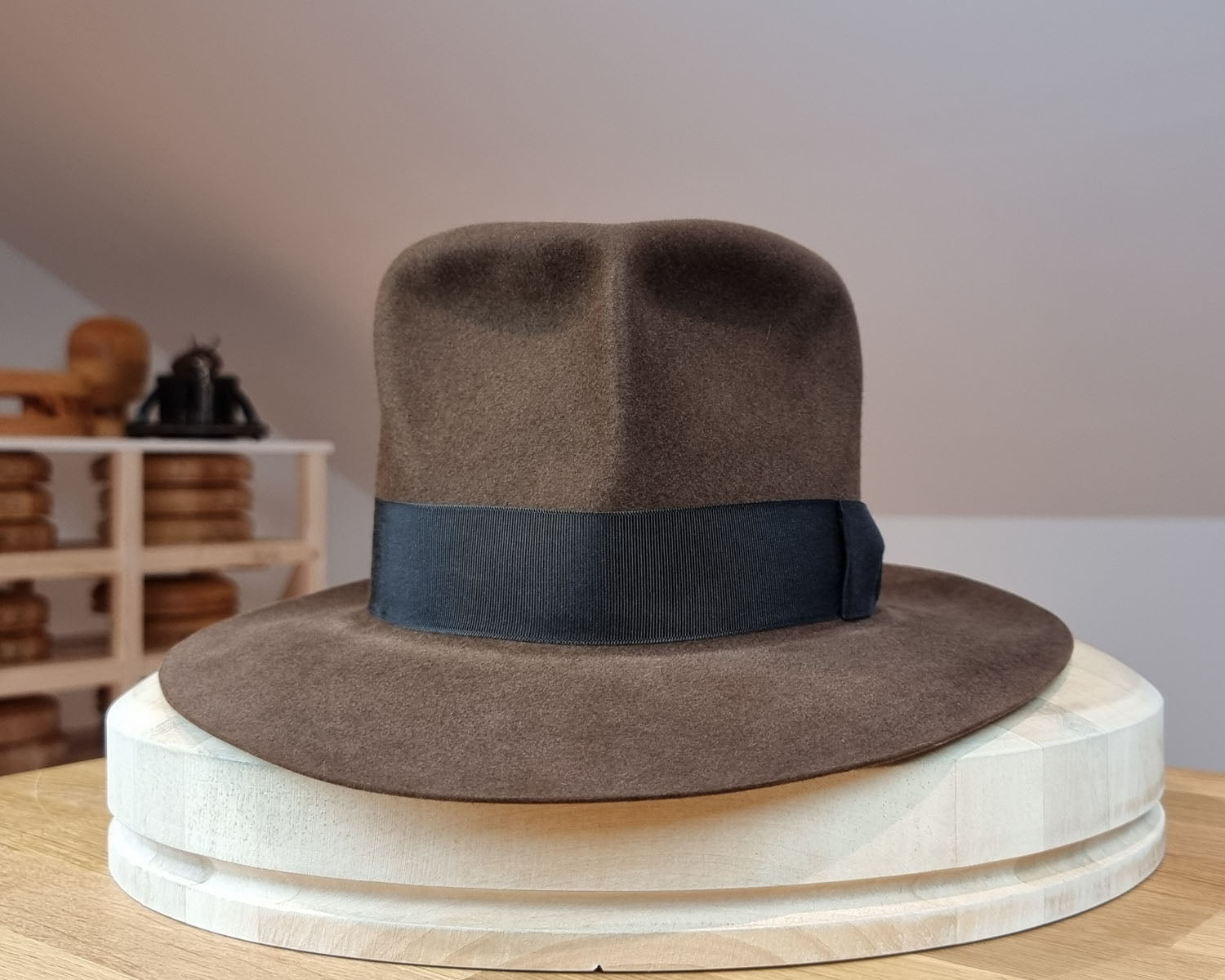 LEIFUR Lucky FEDORA | 50X BEAVER BLEND | SABLE BROWN | SIZE 59, US 7 3/8