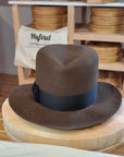 LEIFUR Lucky FEDORA | BEAVER HUNDRED | SABLE BROWN COLOR | SIZE 58, US 7 1/4 - Hufvud