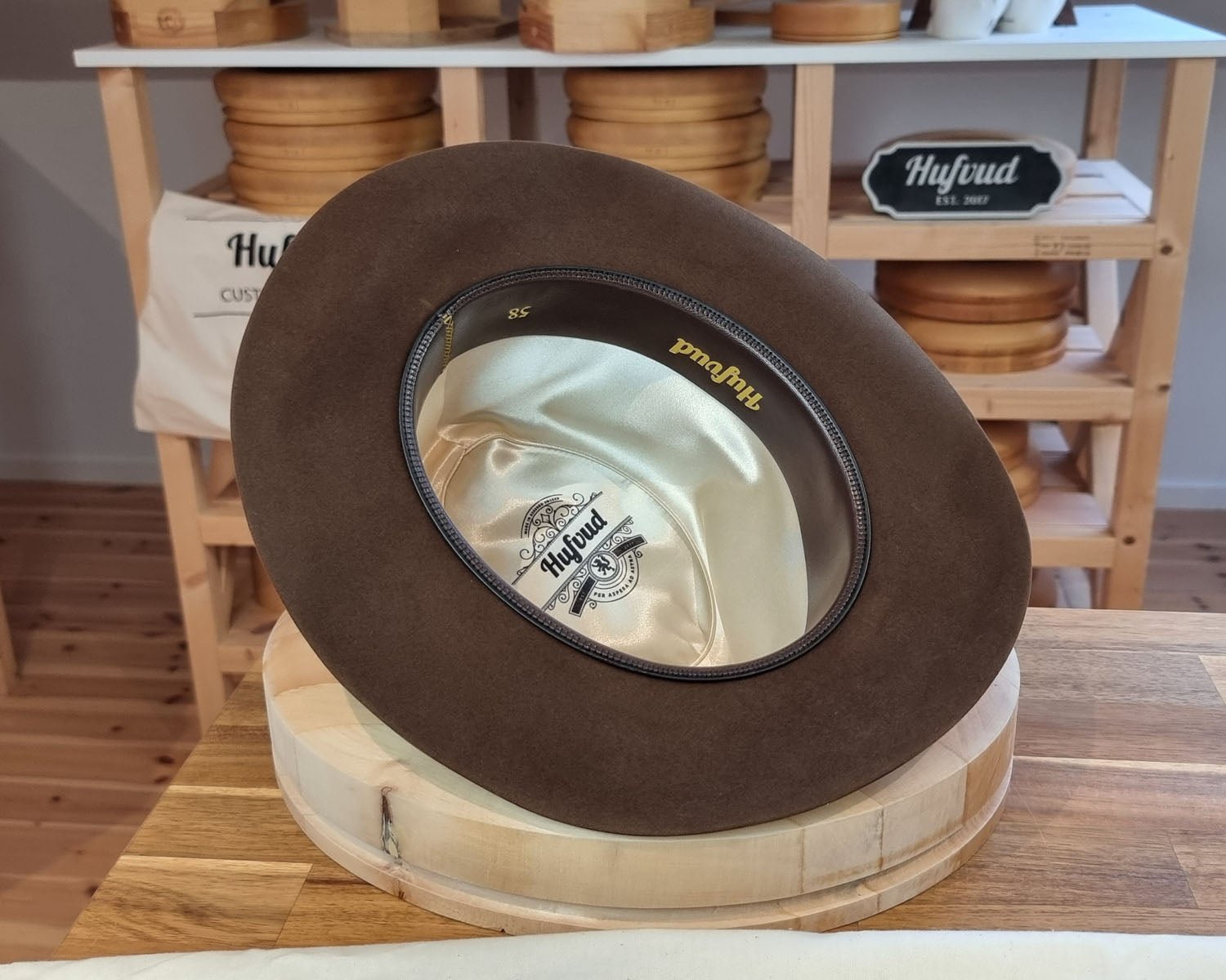 LEIFUR Lucky FEDORA | BEAVER HUNDRED | SABLE BROWN COLOR | SIZE 58, US 7 1/4 - Hufvud