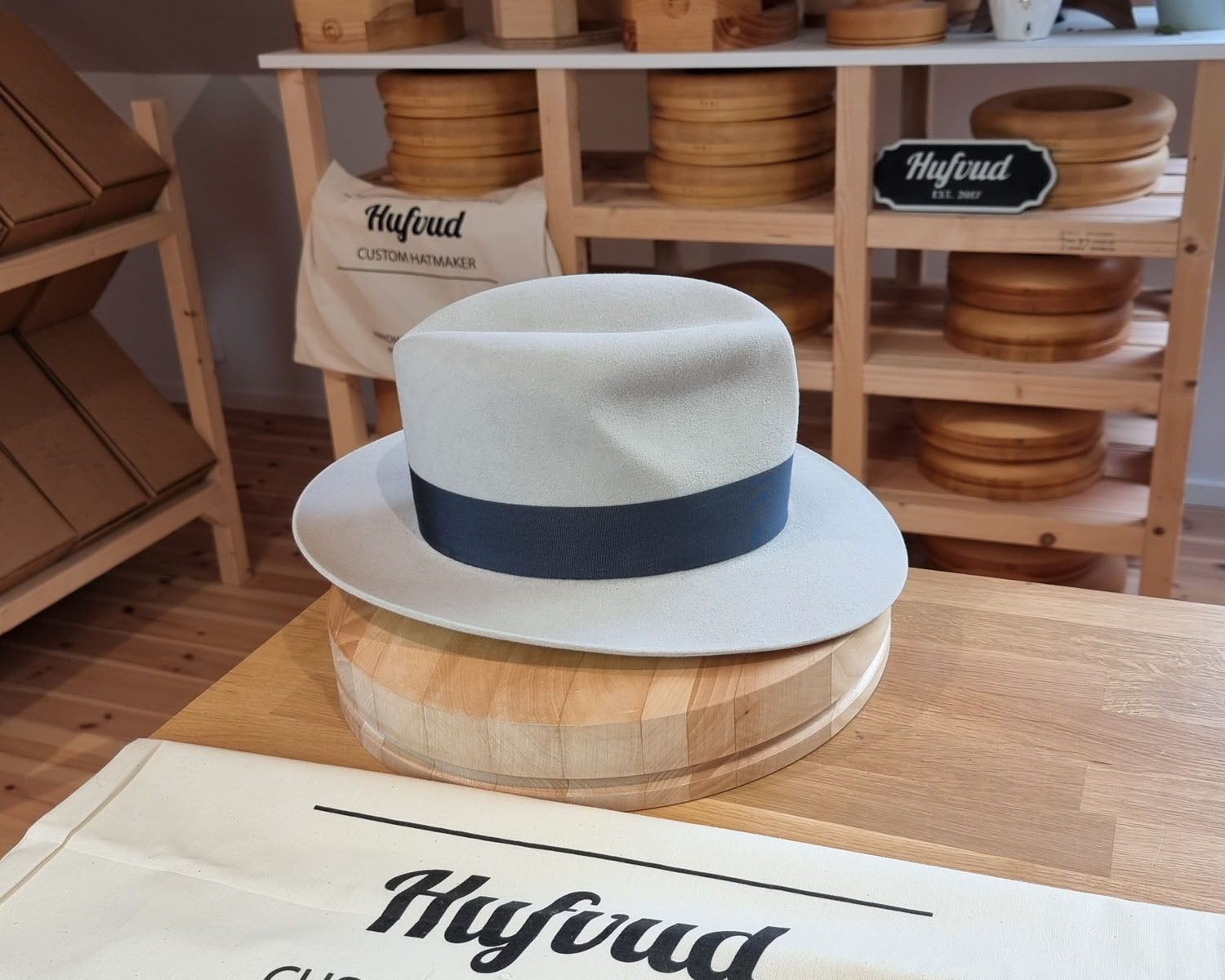 LEIFUR Lucky FEDORA | NUTRIA | PLAYA COLOR | SIZE 58, US 7 1/4 - Hufvud
