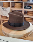 LEIFUR Lucky FEDORA | RABBIT & HARE DELUXE BLEND FELT | SABLE BROWN COLOR | SIZE 56, US 7 - Hufvud