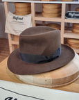 LEIFUR Lucky FEDORA | RABBIT & HARE DELUXE BLEND FELT | SABLE BROWN COLOR | SIZE 56, US 7 - Hufvud