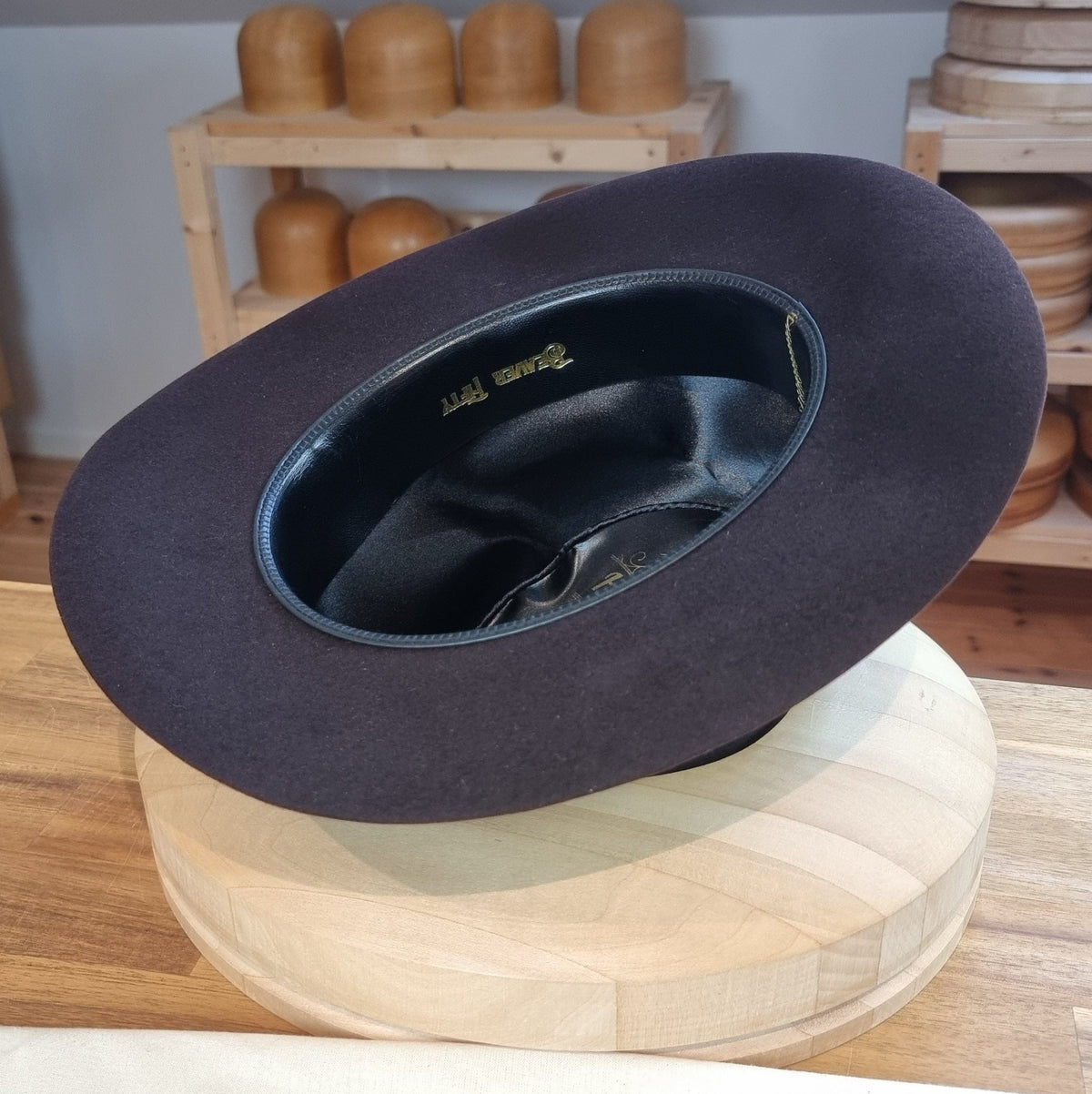 LEIFUR Raven Crown FEDORA | BEAVER FIFTY | OXBLOOD COLOR | MULTIPLE SIZE AVAILABLE - Hufvud