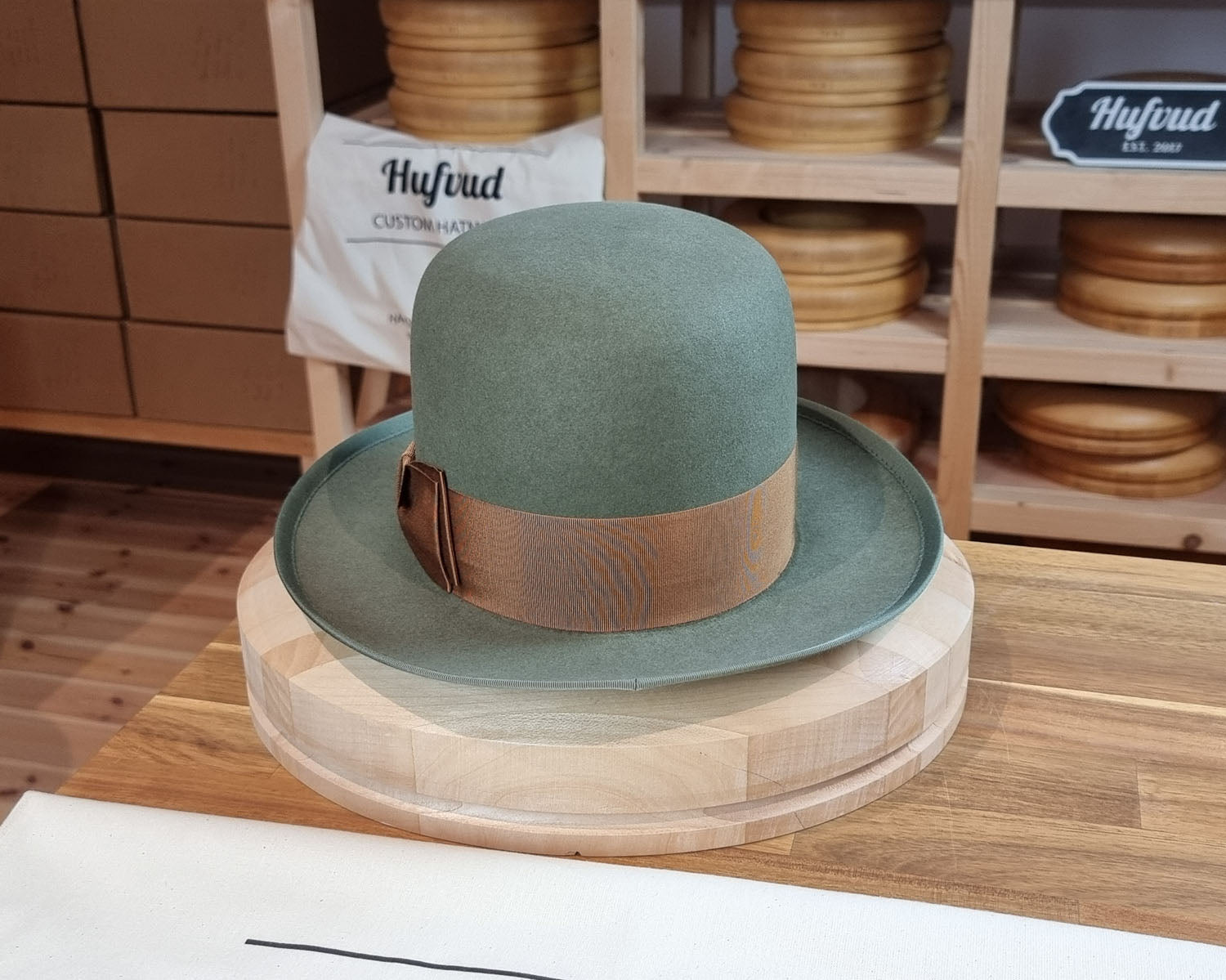 OPEN CROWN | BEAVER FIFTY | REGULAR OVAL BLOCK | MULTIPLE SIZE AVAILABLE - Hufvud