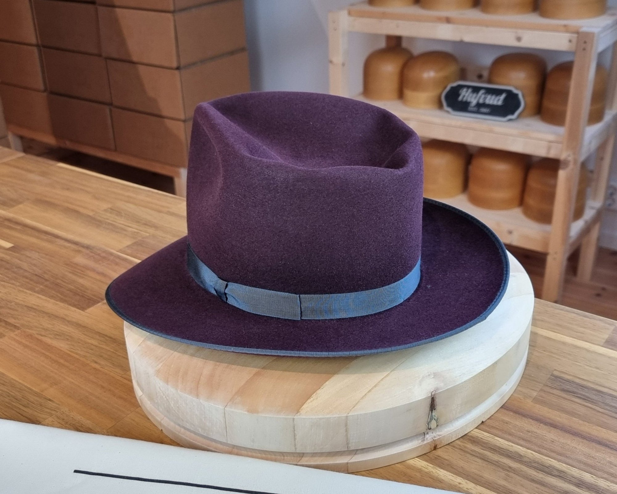 PLAYBOY FEDORA | RABBIT & HARE DELUXE BLEND | MULTIPLE SIZES AVAILABLE - Hufvud