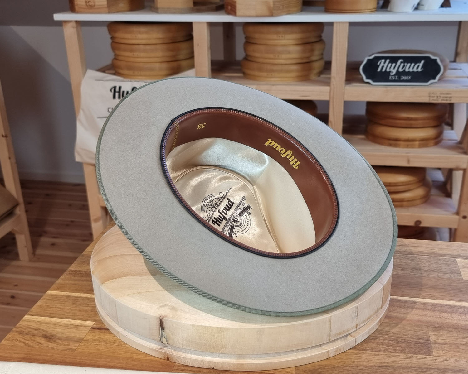 RAGNAR FEDORA | BEAVER FIFTY | DOVE GRAY COLOR | SIZE 58, US 7 1/4 - Hufvud