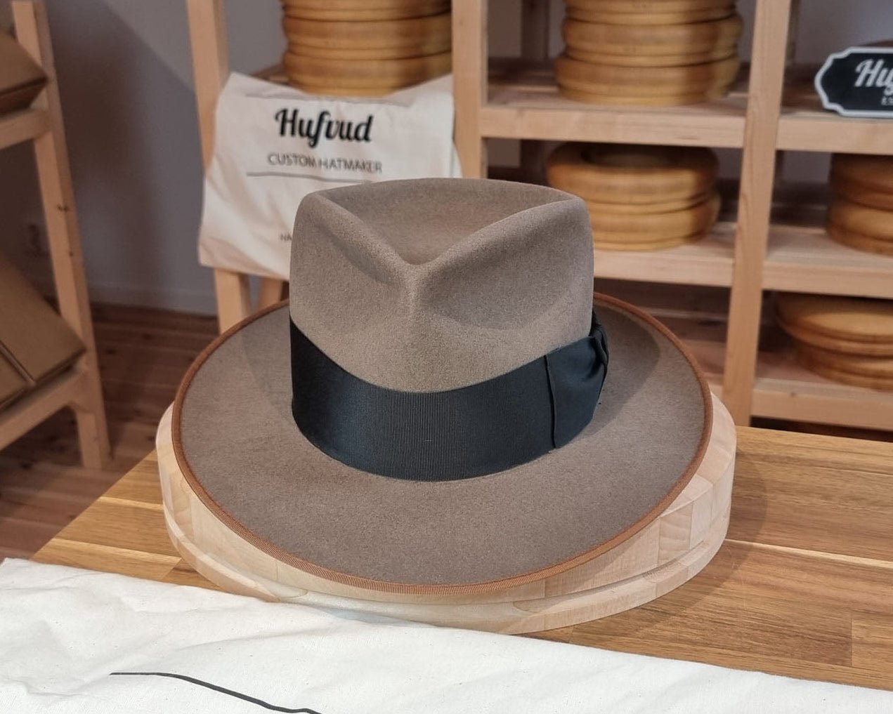 RAGNAR FEDORA | BEAVER FIFTY | WHISKEY COLOR | SIZE 58, US 7 1/4 - Hufvud
