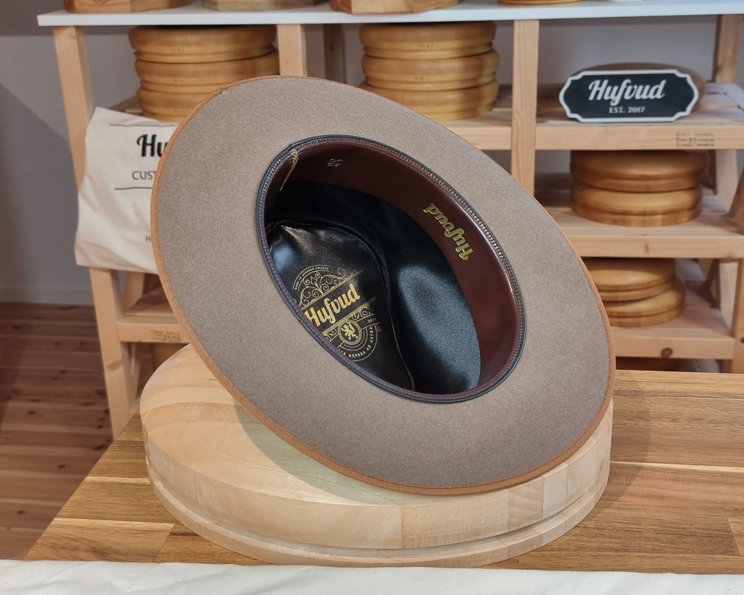 RAGNAR FEDORA | BEAVER FIFTY | WHISKEY COLOR | SIZE 58, US 7 1/4 - Hufvud