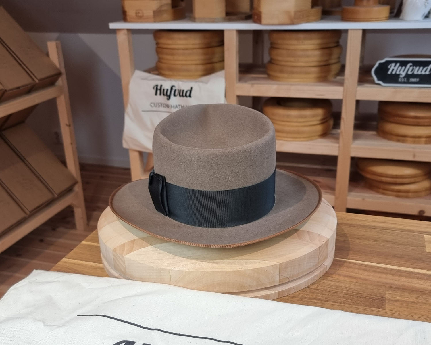 RAGNAR FEDORA | BEAVER FIFTY | WHISKEY COLOR | SIZE 58, US 7 1/4 - Hufvud