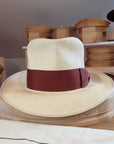 RAGNAR FEDORA | HAND WOVEN ECUADORIAN STRAW | NATURAL COLOR | CUENCA GRADE EIGHT | SIZE 58, US 7 1/4 - Hufvud