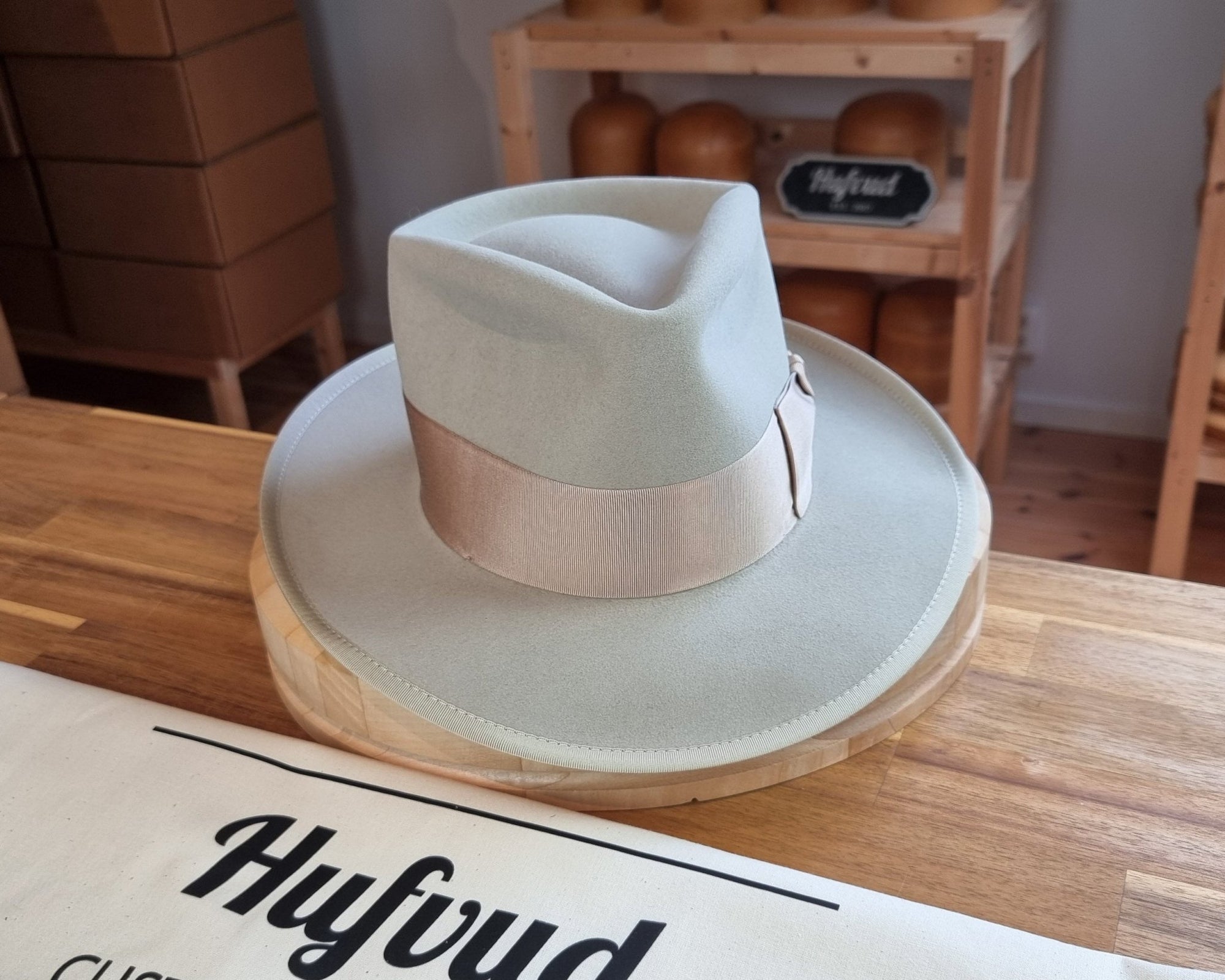 RAGNAR FEDORA | RABBIT &amp; HARE DELUXE BLEND FELT | SILVERBELLY COLOR | MULTIPLE SIZE AVAILABLE - Hufvud